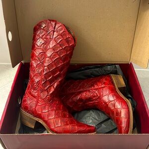 Brand new Red fish print boots